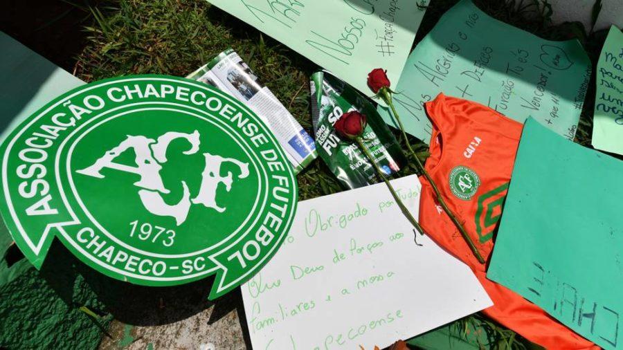 Suvenirs and Letters left for Chapecoense soccer team