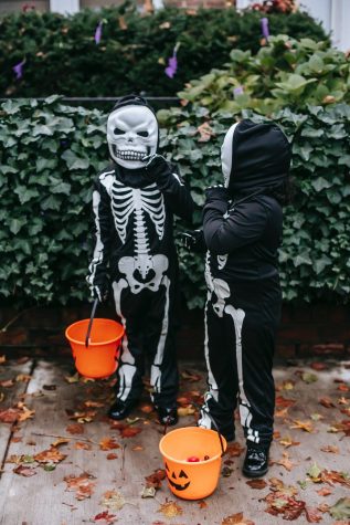 Kids in their costumes.